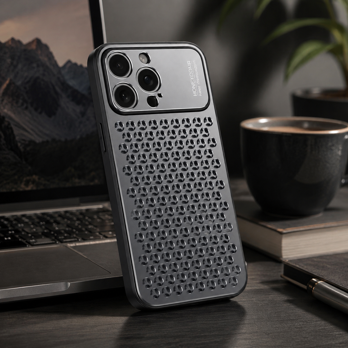 Premium iPhone Case Aluminum Alloy Protective Cover Breathable Metal Design Anti Fingerprint Finish Scratch Resistant Slim Frame Lightweight Structure