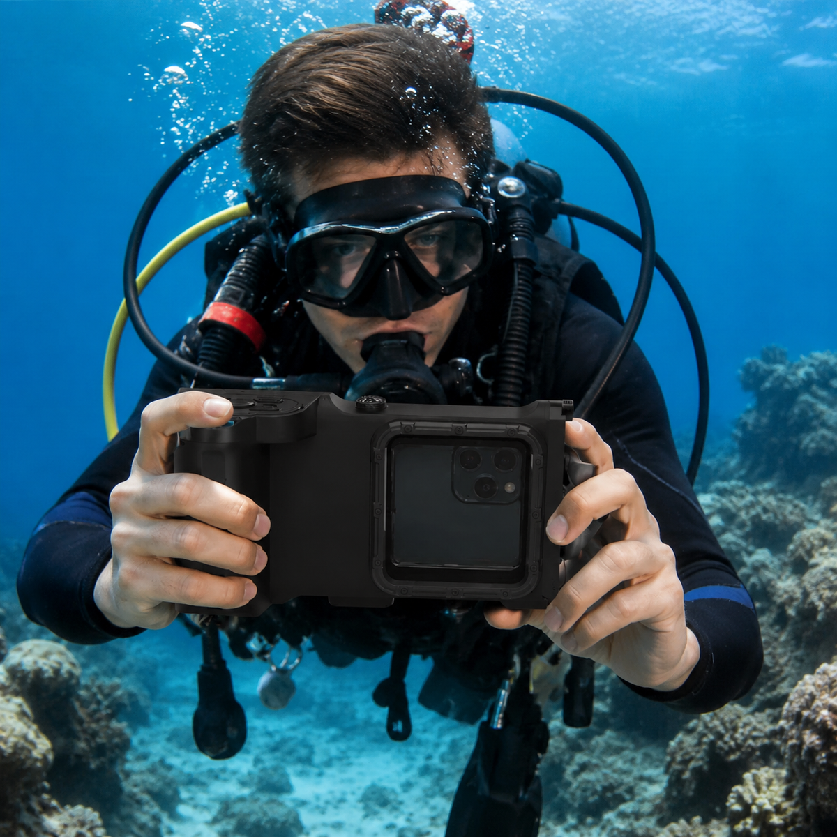 Premium iPhone Case IP68 Waterproof Protective Cover Full Body Shockproof Anti Scratch Seal 15m Underwater Protection Secure Lanyard Durable Design