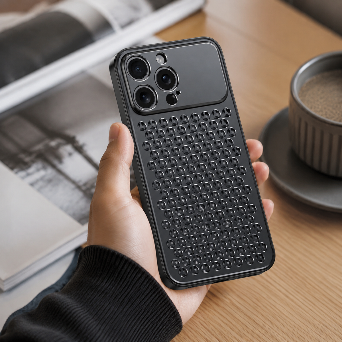 Premium iPhone Case Aluminum Alloy Protective Cover Breathable Metal Design Anti Fingerprint Finish Scratch Resistant Slim Frame Lightweight Structure